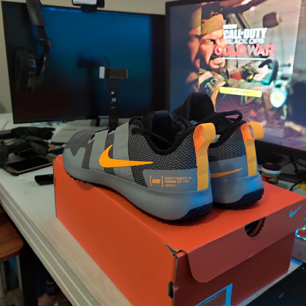 Nike Varsity Compete vr 2